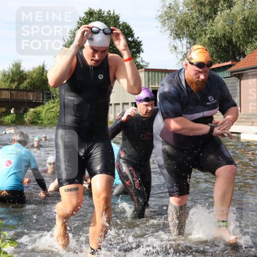 31.08.2025 - Elbe Triathlon Hamburg Luisa Fischer http://msf.ph/oto/8683997 31.08.2025 10:21:44 Schwimmen 1114, 1139, 1144, 1157, 1168, 1176, 1177, 1204, 1205, 1223, 1238, 1240, 1244 meine-sportfotos.de