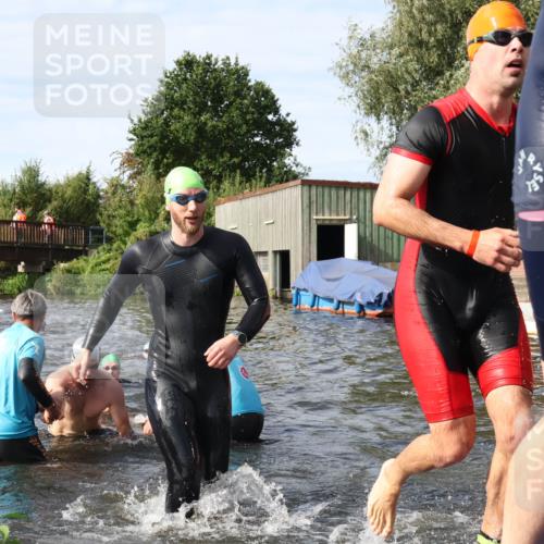 31.08.2025 - Elbe Triathlon Hamburg Luisa Fischer http://msf.ph/oto/8684020 31.08.2025 10:21:53 Schwimmen 1119, 1134, 1144, 1157, 1168, 1176, 1177, 1186, 1229, 1244 meine-sportfotos.de