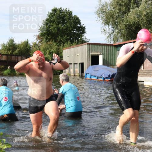 31.08.2025 - Elbe Triathlon Hamburg Luisa Fischer http://msf.ph/oto/8684036 31.08.2025 10:21:59 Schwimmen 1119, 1134, 1156, 1186, 1217, 1229, 1243 meine-sportfotos.de
