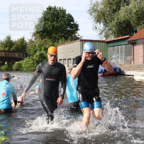 31.08.2025 - Elbe Triathlon Hamburg Luisa Fischer http://msf.ph/oto/8684057 31.08.2025 10:22:06 Schwimmen 1156, 1167, 1217, 1221, 1228, 1231, 1243 meine-sportfotos.de