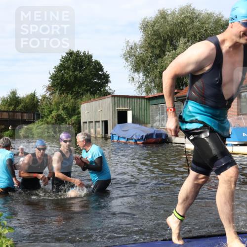31.08.2025 - Elbe Triathlon Hamburg Luisa Fischer http://msf.ph/oto/8684084 31.08.2025 10:22:16 Schwimmen 1150, 1228, 1231, 1235 meine-sportfotos.de