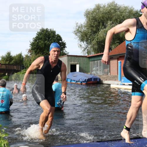 31.08.2025 - Elbe Triathlon Hamburg Luisa Fischer http://msf.ph/oto/8684100 31.08.2025 10:22:19 Schwimmen 1150, 1170, 1228, 1231, 1235 meine-sportfotos.de