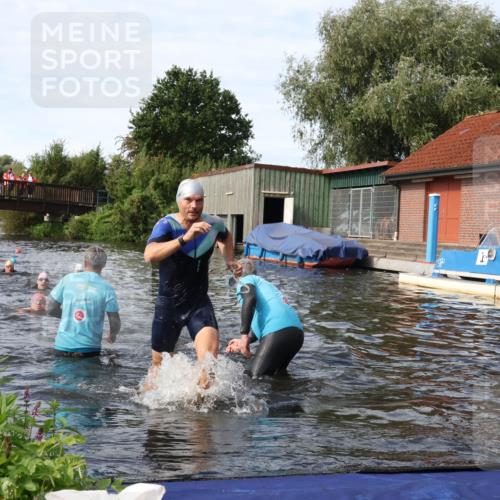 31.08.2025 - Elbe Triathlon Hamburg Luisa Fischer http://msf.ph/oto/8684151 31.08.2025 10:22:53 Schwimmen 1125, 1220 meine-sportfotos.de