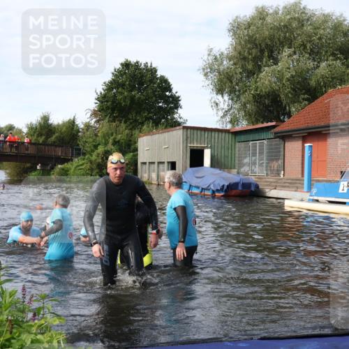 31.08.2025 - Elbe Triathlon Hamburg Luisa Fischer http://msf.ph/oto/8684208 31.08.2025 10:23:13 Schwimmen 1113, 1135, 1146, 1166, 1222, 1236 meine-sportfotos.de