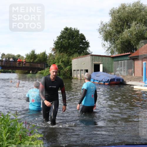31.08.2025 - Elbe Triathlon Hamburg Luisa Fischer http://msf.ph/oto/8684245 31.08.2025 10:23:23 Schwimmen 1113, 1159, 1166, 1178, 1236 meine-sportfotos.de