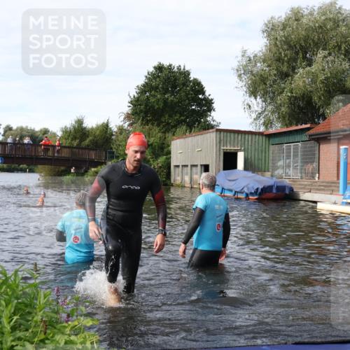 31.08.2025 - Elbe Triathlon Hamburg Luisa Fischer http://msf.ph/oto/8684247 31.08.2025 10:23:23 Schwimmen 1113, 1159, 1166, 1178, 1236 meine-sportfotos.de