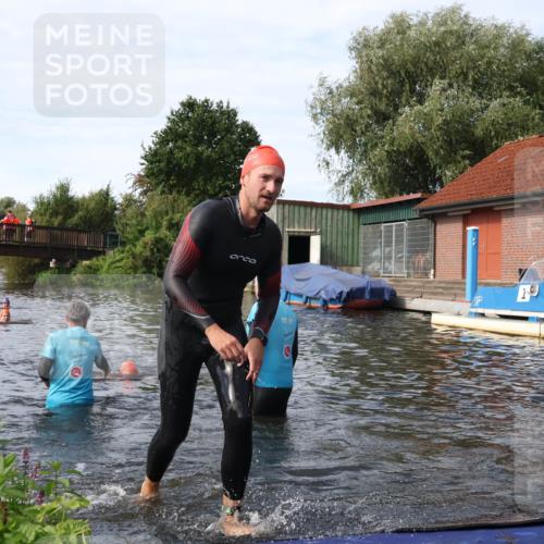31.08.2025 - Elbe Triathlon Hamburg Luisa Fischer http://msf.ph/oto/8684252 31.08.2025 10:23:24 Schwimmen 1113, 1159, 1166, 1178, 1236 meine-sportfotos.de