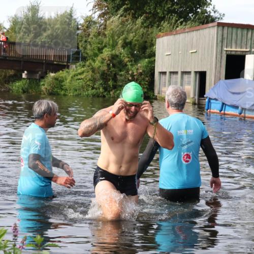 31.08.2025 - Elbe Triathlon Hamburg Luisa Fischer http://msf.ph/oto/8684326 31.08.2025 10:24:57 Schwimmen 1201 meine-sportfotos.de