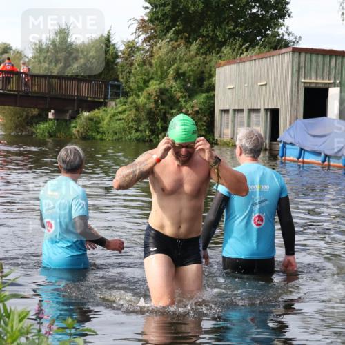 31.08.2025 - Elbe Triathlon Hamburg Luisa Fischer http://msf.ph/oto/8684328 31.08.2025 10:24:57 Schwimmen 1201 meine-sportfotos.de