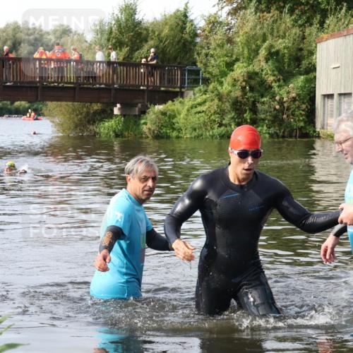 31.08.2025 - Elbe Triathlon Hamburg Luisa Fischer http://msf.ph/oto/8684345 31.08.2025 10:25:12 Schwimmen 1207 meine-sportfotos.de