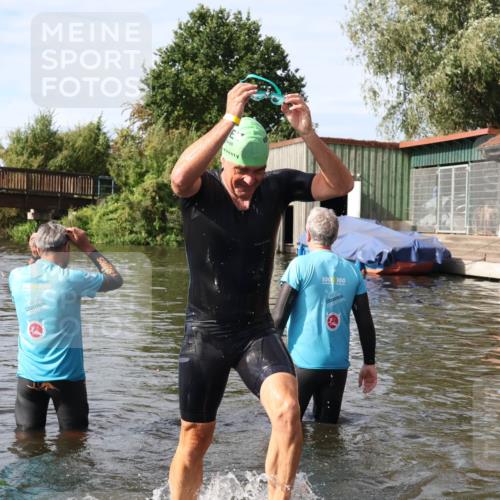 31.08.2025 - Elbe Triathlon Hamburg Luisa Fischer http://msf.ph/oto/8684417 31.08.2025 10:27:43 Schwimmen 1291 meine-sportfotos.de
