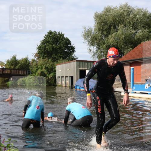 31.08.2025 - Elbe Triathlon Hamburg Luisa Fischer http://msf.ph/oto/8684446 31.08.2025 10:28:24 Schwimmen 1278, 1315 meine-sportfotos.de