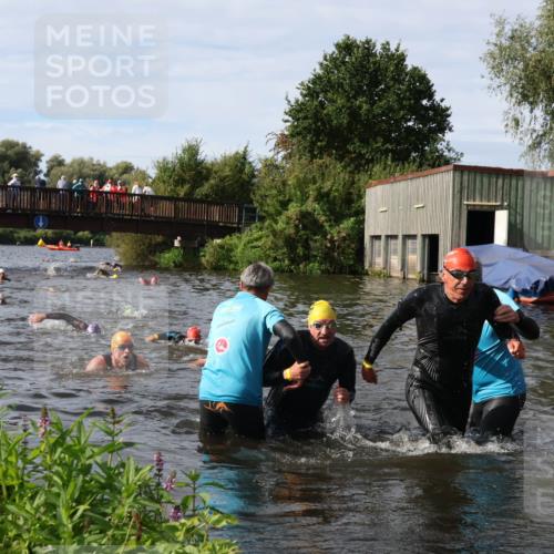 31.08.2025 - Elbe Triathlon Hamburg Luisa Fischer http://msf.ph/oto/8684518 31.08.2025 10:29:19 Schwimmen 1161, 1248, 1258, 1286, 1298 meine-sportfotos.de