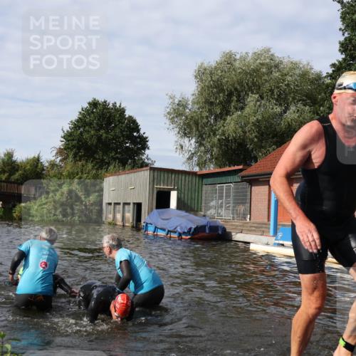 31.08.2025 - Elbe Triathlon Hamburg Luisa Fischer http://msf.ph/oto/8684568 31.08.2025 10:29:29 Schwimmen 772, 1248, 1265, 1274, 1286, 1301 meine-sportfotos.de