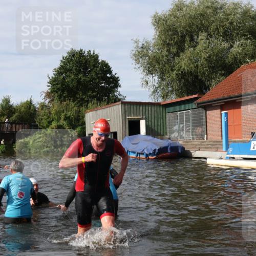 31.08.2025 - Elbe Triathlon Hamburg Luisa Fischer http://msf.ph/oto/8684615 31.08.2025 10:29:51 Schwimmen 1255, 1273, 1281, 1297, 1312 meine-sportfotos.de