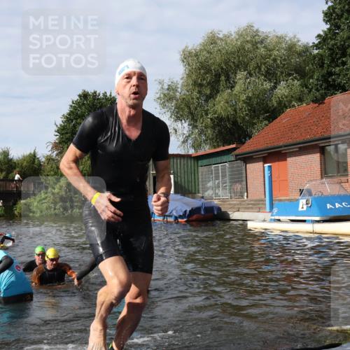 31.08.2025 - Elbe Triathlon Hamburg Luisa Fischer http://msf.ph/oto/8684634 31.08.2025 10:29:55 Schwimmen 1255, 1273, 1281, 1312, 1323 meine-sportfotos.de