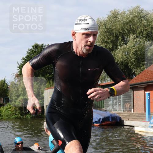 31.08.2025 - Elbe Triathlon Hamburg Luisa Fischer http://msf.ph/oto/8684792 31.08.2025 10:31:20 Schwimmen 1250, 1279, 1293, 1307, 1501 meine-sportfotos.de