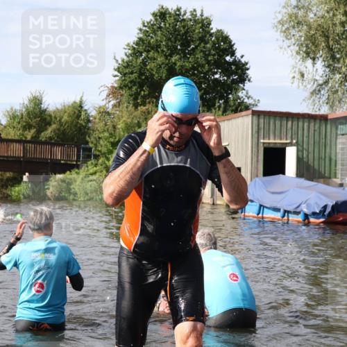 31.08.2025 - Elbe Triathlon Hamburg Luisa Fischer http://msf.ph/oto/8684797 31.08.2025 10:31:24 Schwimmen 1307, 1344 meine-sportfotos.de