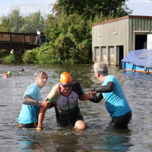 31.08.2025 - Elbe Triathlon Hamburg Luisa Fischer http://msf.ph/oto/8684805 31.08.2025 10:31:27 Schwimmen 1307, 1344 meine-sportfotos.de