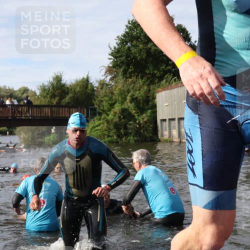 31.08.2025 - Elbe Triathlon Hamburg Luisa Fischer http://msf.ph/oto/8684857 31.08.2025 10:31:58 Schwimmen 1251, 1266, 1299, 1305, 1311, 1338 meine-sportfotos.de