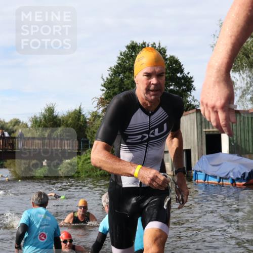 31.08.2025 - Elbe Triathlon Hamburg Luisa Fischer http://msf.ph/oto/8684899 31.08.2025 10:32:07 Schwimmen 1256, 1266, 1302, 1305, 1311 meine-sportfotos.de
