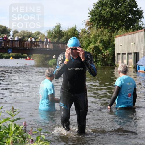 31.08.2025 - Elbe Triathlon Hamburg Luisa Fischer http://msf.ph/oto/8685266 31.08.2025 10:34:27 Schwimmen 1276, 1339 meine-sportfotos.de