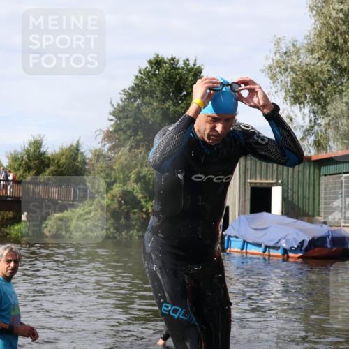 31.08.2025 - Elbe Triathlon Hamburg Luisa Fischer http://msf.ph/oto/8685273 31.08.2025 10:34:29 Schwimmen 1276, 1339 meine-sportfotos.de