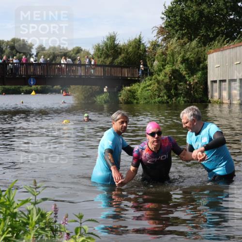 31.08.2025 - Elbe Triathlon Hamburg Luisa Fischer http://msf.ph/oto/8685332 31.08.2025 10:35:46 Schwimmen 1289 meine-sportfotos.de