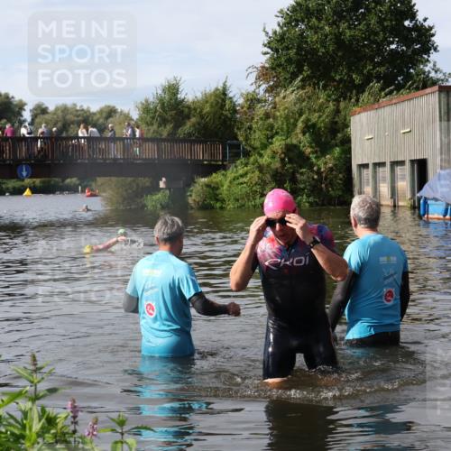 31.08.2025 - Elbe Triathlon Hamburg Luisa Fischer http://msf.ph/oto/8685340 31.08.2025 10:35:47 Schwimmen 1289 meine-sportfotos.de