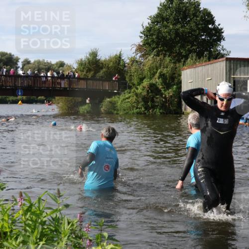 31.08.2025 - Elbe Triathlon Hamburg Luisa Fischer http://msf.ph/oto/8685567 31.08.2025 10:39:22 Schwimmen 1419, 1483 meine-sportfotos.de