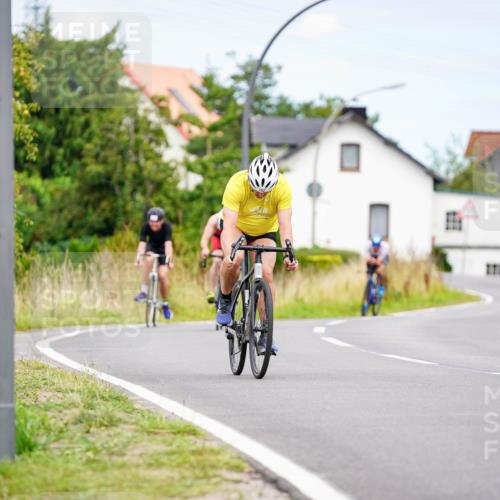 31.08.2025 - Elbe Triathlon Hamburg Michael Burmester http://msf.ph/oto/8685700 31.08.2025 14:12:20 Radfahren 125, 148, 152 meine-sportfotos.de