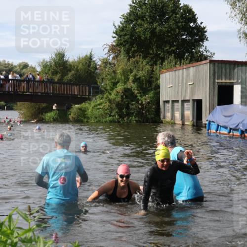 31.08.2025 - Elbe Triathlon Hamburg Luisa Fischer http://msf.ph/oto/8685749 31.08.2025 10:41:00 Schwimmen 1367, 1378, 1389, 1454, 1479, 1486 meine-sportfotos.de