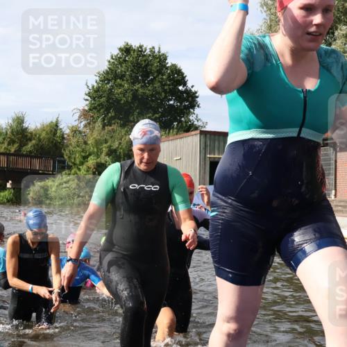 31.08.2025 - Elbe Triathlon Hamburg Luisa Fischer http://msf.ph/oto/8685901 31.08.2025 10:41:59 Schwimmen 1365, 1375, 1381, 1382, 1393, 1413, 1428, 1484, 1487, 1498 meine-sportfotos.de