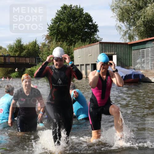 31.08.2025 - Elbe Triathlon Hamburg Luisa Fischer http://msf.ph/oto/8685929 31.08.2025 10:42:04 Schwimmen 1365, 1381, 1382, 1393, 1395, 1411, 1413, 1416, 1425, 1428, 1433, 1450, 1484, 1487, 1498 meine-sportfotos.de