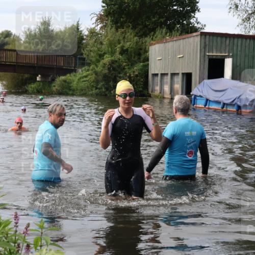 31.08.2025 - Elbe Triathlon Hamburg Luisa Fischer http://msf.ph/oto/8687075 31.08.2025 10:52:31 Schwimmen 1559 meine-sportfotos.de