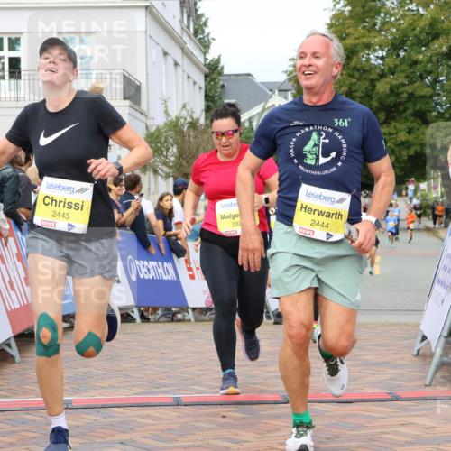 31.08.2025 - 21. Blankeneser Heldenlauf Strokosch-Dieckow http://msf.ph/oto/8687568 31.08.2025 10:30:15 Ziel 2445, 2444, 2616, 2253, 2226, 2588, 2731, 2543 meine-sportfotos.de