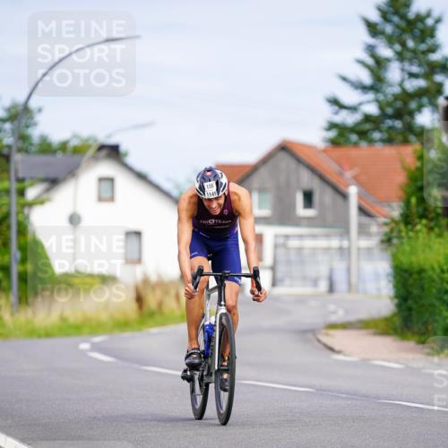 31.08.2025 - Elbe Triathlon Hamburg Michael Burmester http://msf.ph/oto/8687597 31.08.2025 15:09:44 Radfahren  meine-sportfotos.de