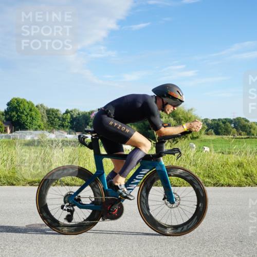 31.08.2025 - Elbe Triathlon Hamburg Michael Burmester http://msf.ph/oto/8687994 31.08.2025 08:38:38 Radfahren 190 meine-sportfotos.de