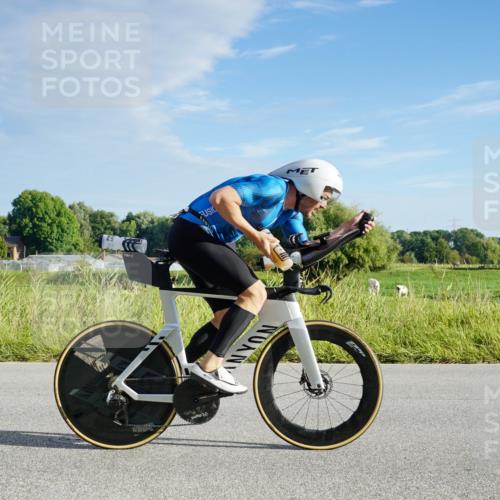 31.08.2025 - Elbe Triathlon Hamburg Michael Burmester http://msf.ph/oto/8687997 31.08.2025 08:38:53 Radfahren 223 meine-sportfotos.de