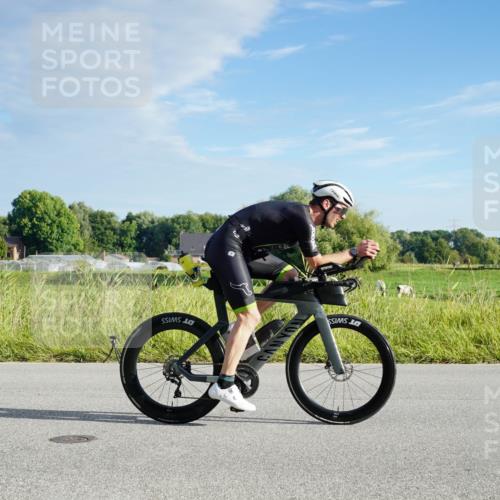 31.08.2025 - Elbe Triathlon Hamburg Michael Burmester http://msf.ph/oto/8688006 31.08.2025 08:39:24 Radfahren 200, 209, 232, 238 meine-sportfotos.de