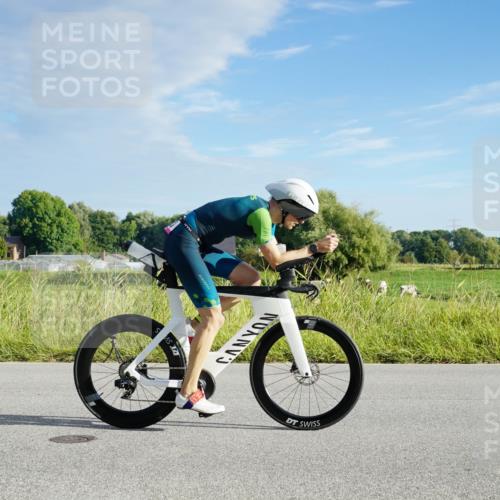 31.08.2025 - Elbe Triathlon Hamburg Michael Burmester http://msf.ph/oto/8688013 31.08.2025 08:39:42 Radfahren 220 meine-sportfotos.de