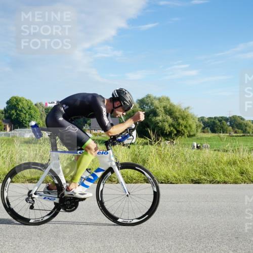 31.08.2025 - Elbe Triathlon Hamburg Michael Burmester http://msf.ph/oto/8688017 31.08.2025 08:39:53 Radfahren 167, 229, 242 meine-sportfotos.de