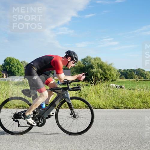 31.08.2025 - Elbe Triathlon Hamburg Michael Burmester http://msf.ph/oto/8688022 31.08.2025 08:40:12 Radfahren 187 meine-sportfotos.de