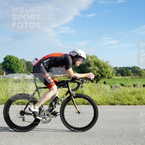 31.08.2025 - Elbe Triathlon Hamburg Michael Burmester http://msf.ph/oto/8688036 31.08.2025 08:41:07 Radfahren 208, 211 meine-sportfotos.de