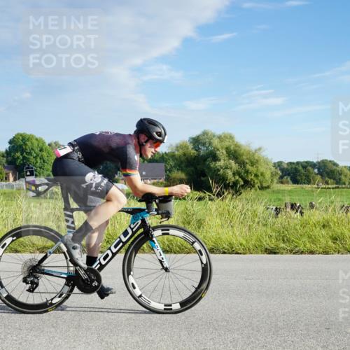 31.08.2025 - Elbe Triathlon Hamburg Michael Burmester http://msf.ph/oto/8688041 31.08.2025 08:41:22 Radfahren 169, 171 meine-sportfotos.de