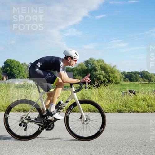 31.08.2025 - Elbe Triathlon Hamburg Michael Burmester http://msf.ph/oto/8688045 31.08.2025 08:41:42 Radfahren 225, 227 meine-sportfotos.de