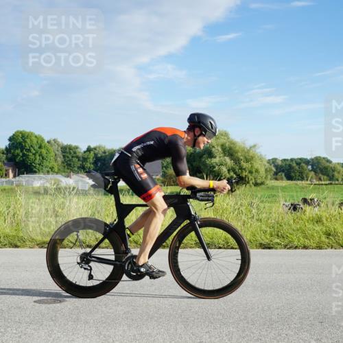 31.08.2025 - Elbe Triathlon Hamburg Michael Burmester http://msf.ph/oto/8688052 31.08.2025 08:42:12 Radfahren 215 meine-sportfotos.de