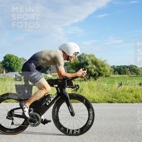 31.08.2025 - Elbe Triathlon Hamburg Michael Burmester http://msf.ph/oto/8688075 31.08.2025 08:43:52 Radfahren 177, 198, 199, 216 meine-sportfotos.de