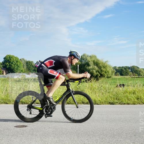 31.08.2025 - Elbe Triathlon Hamburg Michael Burmester http://msf.ph/oto/8688090 31.08.2025 08:44:46 Radfahren 239 meine-sportfotos.de