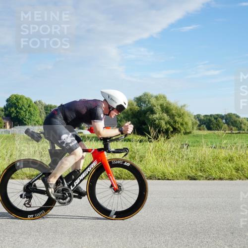 31.08.2025 - Elbe Triathlon Hamburg Michael Burmester http://msf.ph/oto/8688092 31.08.2025 08:45:08 Radfahren 179 meine-sportfotos.de